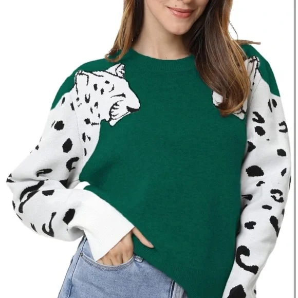 Green Leopard Print Sweater - Picture 2 of 11